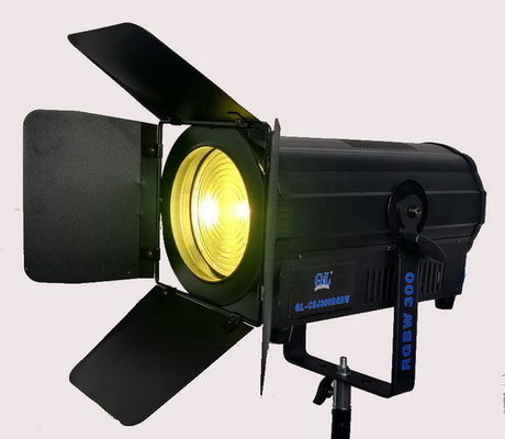 Lumiera a punto di Fresnel 300W (Lente di Fresnel) fornitore